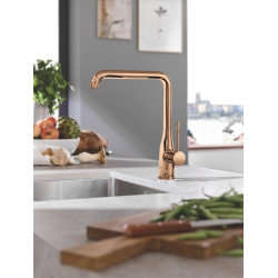 Dřezová baterie GROHE Essence New s otočným raménkem Warm Sunset 30269DA0