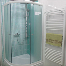 MULTI obkloukové držáky ručníků na radiátory bílé MADLOOBLRAD259B