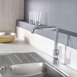 Dřezová baterie Hansa Primo s otočným raménkem chrom 49202203