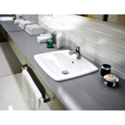 Zápustné umyvadlo Geberit Selnova 55x45 cm otvor pro baterii uprostřed 500.306.01.1