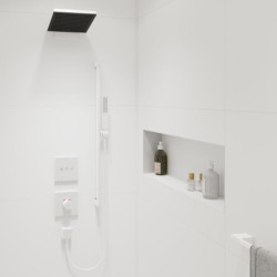 Sprchový set Hansgrohe Pulsify E na stěnu matná bílá 24381700