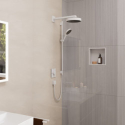 Sprchový set Hansgrohe Rainfinity na stěnu matná bílá 28744700