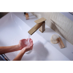 Umyvadlová baterie Hansgrohe Tecturis E bez výpusti kartáčovaný bronz 73012140