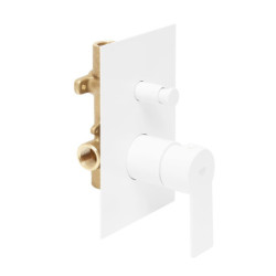 Sprchová a vanová baterie SAT B-Way včetně podomítkového tělesa bílá matná SATBSBW215B